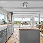 Lovely In V With House Sea View Holiday home *