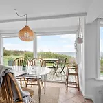 Lovely In V With House Sea View *