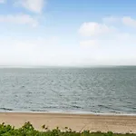 Holiday home Lovely In V With House Sea View *