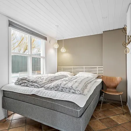 Dom wakacyjny Cozy In V With Wifi