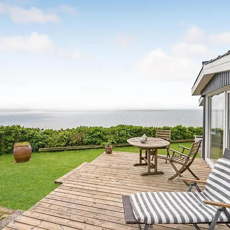 Lovely In V With House Sea View إيسبيرغ